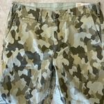 Gap Woman’s Camo Straight Khaki High Rise pants size 6 outdoor hiking country Photo 2