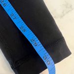 Lululemon Wunder Under Legged Black / Ying Yang Stripe White Black Size 4 EUC Photo 4