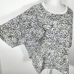 Old Navy Active White and Green Oversized Athletic Tee Size Large Sporty T-Shirt Photo 5