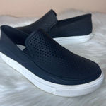 Crocs  CitiLane Roka Slip-On Loafer Shoes Size 9 Photo 0