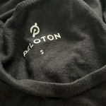 Peloton  Yoga Pilates Distance Crop Muscle Tank Top Size small Black Lightweight Photo 2