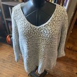 Lane Bryant white and gold v-neck chunky comfortable 22/24 sweater Photo 0