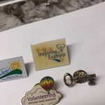 Lot Of 4 Volunteer Tack Pins Photo 3