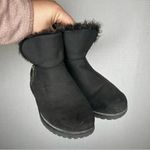 London Fog | Black Slip On Snowboot 8.5 Fur Lined Fuzzy inner Photo 2