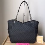 Michael Kors Set Photo 14