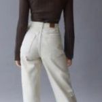 Urban Outfitters brand new  high rise ivory mom jeans 24” Photo 3