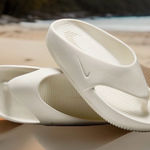 Nike  Calm Women's Size 8 Flip-Flop Sandals. Sea Glass Color. New  Photo 0