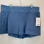 Athleta  Trekkie North Shorts - Women's size 20 Photo 1