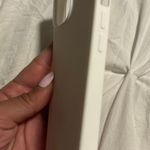 white iphone 15 case Photo 4