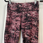 Manduka  Burgundy‎ Leggings Size Small Photo 0