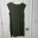 Apt. 9 EUC  women’s dark green jeweled cap sleeve tshirt bodycon stretch dress L‎ Photo 4