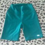 Alo Yoga Shorts Photo 0