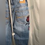 Abercrombie & Fitch Abercrombie and Fitch Embroidered Jeans floral size 24/00 Photo 4