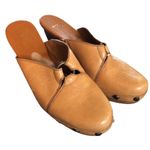Cole Haan Kenna Clog Leather Slide In Wood Heel Platform Mules Sz 7.5 Rivets Photo 2
