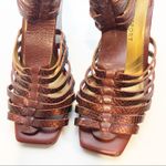 Report Size 8 Leather Red Square Toe Strappy Wedge Photo 1