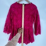 Isaac Mizrahi Fuchsia Lace Flared Sleeve Peplum Blouse Size XS Photo 11