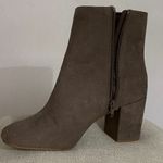 Old Navy Boots Women's Size 10 Grey Suede Leather Pointed Ankle Boots like new one worn Photo 1
