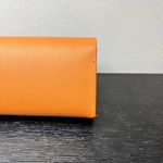 Tory Burch 🆕 NWOT  Sunglasses Case Orange with Gold Emblem Logo Leather Like Photo 6