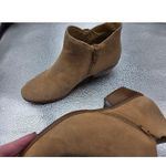 Jack Rogers  Peyton Whipstitch Ankle Boots Chestnut Chelsea Stacked Heel Size 6M Photo 4