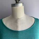 H.I.P. uneven hem flowy green top with round neck Photo 5