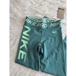Nike  Pro Mid-Rise 7/8 Graphic Leggings Bicoastal Vapour Green White Size Small Photo 5