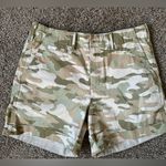 Gap Women's Camouflage 5” Khaki Shorts Photo 0