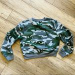 Brooklyn Cloth  Camo Cropped Sweatshirt Medium Green Sweater Top Photo 2