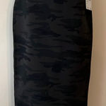 Sanctuary  Camo Print Pencil Skirt Sz XS Photo 0
