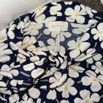 MELLODAY  Floral Top in Navy and White Photo 1