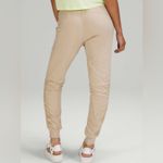 Lululemon Beyond the Studio 7/8 Jogger Trench W5DD6S size 8 luxtreme swift Photo 1