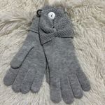UGG  Gray Bow Gloves Photo 2