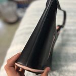 Letter V Fashion Bag Black Photo 6