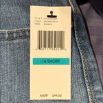 Gloria Vanderbilt  16 Short Bahama Wash Straight Leg Jeans Photo 8