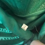 Emerald green prom dress Size 2 Photo 1