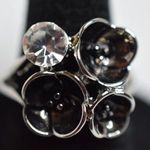 Source Unknown NWOT Flower Bouquet Black Enamel Inlay Rhinestone Size 6 Y2k Statement Ring Photo 0