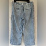 Talbots  light wash stretchy cropped wide leg ankle jeans, front pockets; size 6 Photo 5