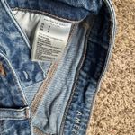 American Eagle Mom Short Photo 1