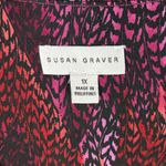 Susan Graver  Size 1X Liquid Knit Top Tiered Ruffle 3/4 Sleeve V Neck Pink Red Photo 1