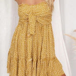 Skylar + Madison  YELLOW AND WHITE STRAPLESS FLOWY MINI DRESS SIZE MED RAW HEM Photo 0