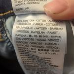 Levi's  721 sculpt hi rise skinny jeans size 26 Photo 4