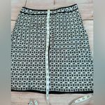 Talbots  Geometric Dots Circle Embroidered Pencil Skirt Black White Size 6 Office Photo 4