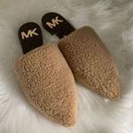 Michael Kors slippers size 6 new Photo 0
