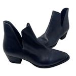 Free People Women's Charm Double V Ankle Boot in Navy Leather sz 39 Photo 0