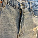 Abercrombie & Fitch  High Rise Mom Jeans‎ Distressed Light Wash Size 30 / 10R Photo 4