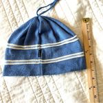 Obermeyer  Women’s Wool Blend Ski Beanie. One Size. Photo 5