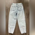 H&M Size 2 High Rise Pale Wash Mom Ankle Jeans Photo 4