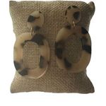 Acrylic Faux Tortoise Shell Pierced Dangle Earrings Open Oral 2" long Tan Black Photo 0