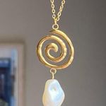 Handmade gold tone stainless steel spiral swirl uzumaki & pearl necklace🌀 Photo 1