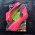 Kelly & Katie fuschia patent leather open-toe pumps Size 7.5 Photo 2