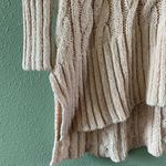 Free People  easy cable knit v-neck pullover S pink Photo 7